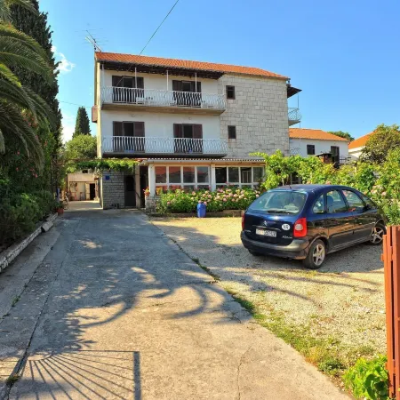 Apartments Mar Ξενοδοχεία στην πόλη Sutivan