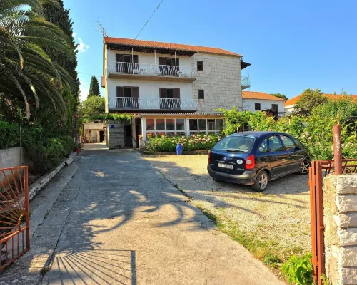 Apartments Mar Hotels in Sutivan