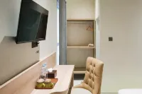 Urbanview Hotel Tentrem 2 near Alun-Alun Blora