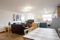 Apartment 2 Bedroom, Ballyhackamore - Hot Tub