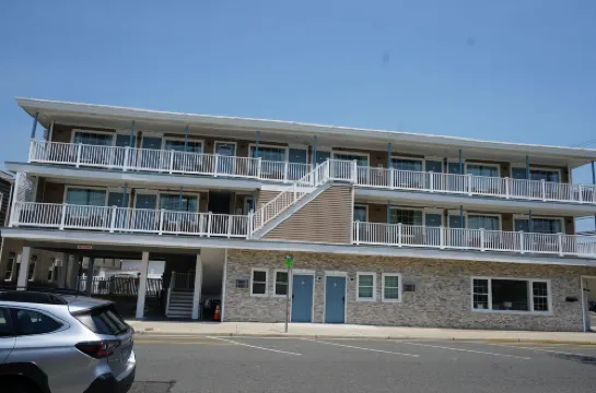 Coastal Sands Inn
