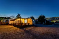 Gyeongju Tentaus Glamping & Auto Camping & Caravan - Kolam Renang
