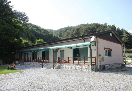 울진 금강송하늘펜션