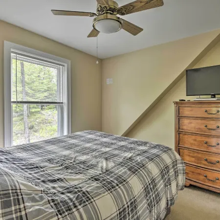 Game Room & Hot Tub: Old Forge Home!