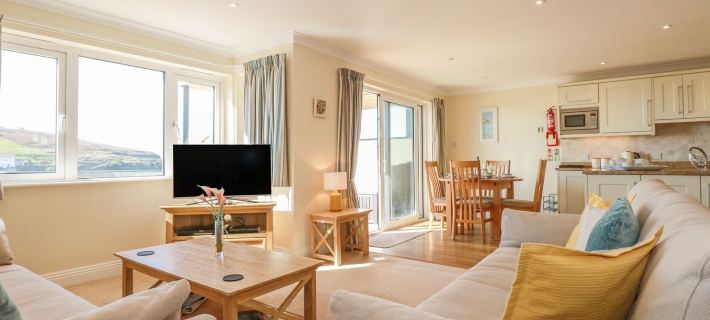 2 Burgh Island Causeway Hotels in Kingsbridge