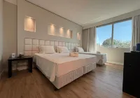 Favorita Golden Hotel e Eventos - parking