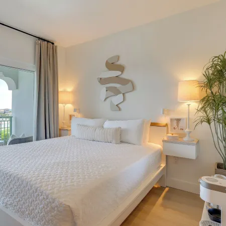 Ocean View Condo Btwn Rosemary and Alys Beach!