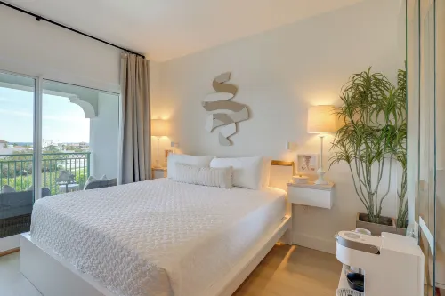 Ocean View Condo Btwn Rosemary and Alys Beach!