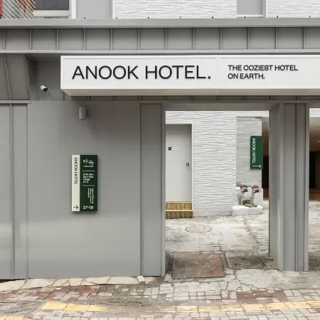 The Nox Hotel