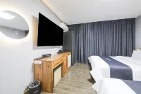 Buan Chaeseokgang Beach Hotel