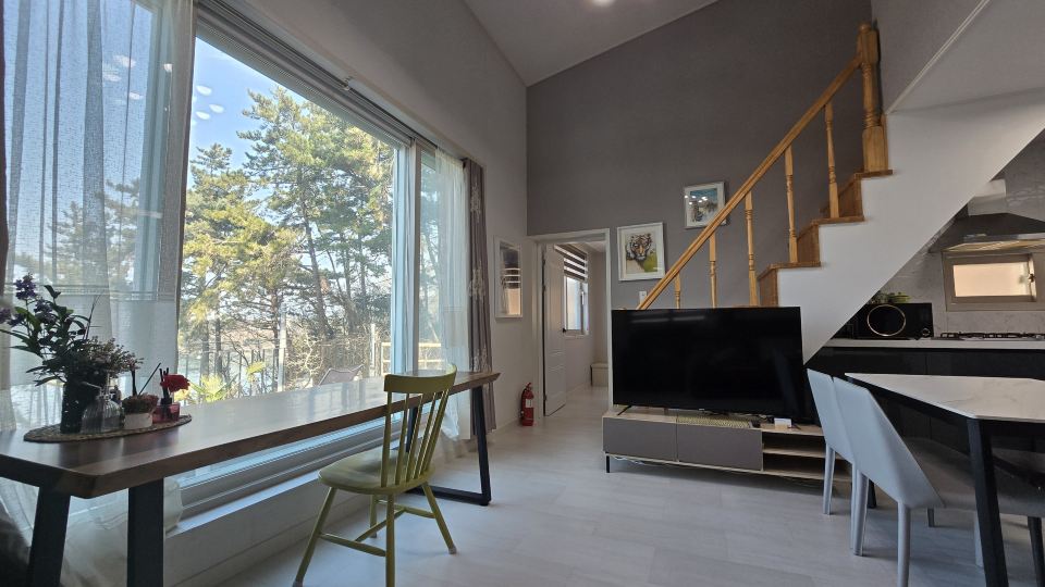 Golden Gallery Namhae Private Pension