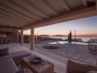 Beautiful Villa Near Sea in Peloponnese - Lemmikkieläimet sallittu