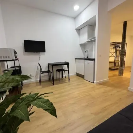 Apartamentos Melisa Отели рядом с достопримечательностью «Латина»