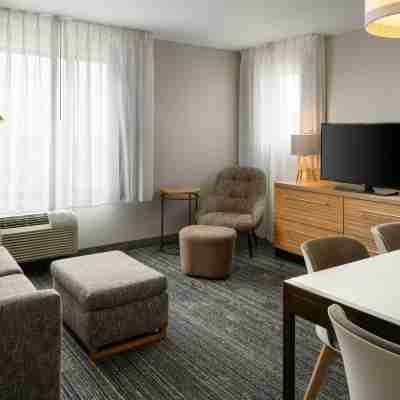 TownePlace Suites Waco South Rooms