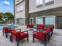La Quinta Inn & Suites by Wyndham Alvin Hotels in Alvin