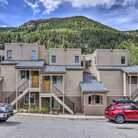 Cozy Vail Condo ~ 4 Mi to Vail Ski Resort!