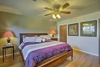 Flagstaff Townhome - Walk to Country Club and Pools! - spa