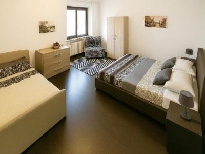 Lucini Ai Portici,Parcheggio Privato,Due Minuti Dal Bernina Express