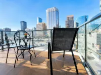 Calgary’s Downtown Haven - Free Parking