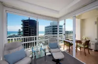 Beaumont Apartments - Mountain view