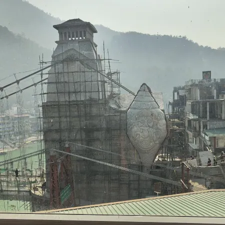 Kunwar Residency
