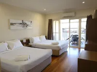 The Australian Hotel Motel Hotele w: Dalby