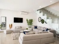 Luxurious Villa in Gammarth with Private Pool and Garden Views Hotels in Gamarth