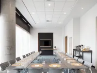 Alt Hotel Ottawa Airport Hotels near EY Centre