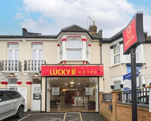 Lucky 8 Hotel Hotels in Ilford