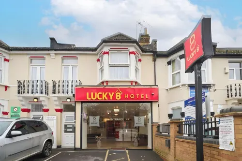 Lucky 8 Hotel