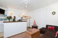 Hamptons Brighton - Pensions