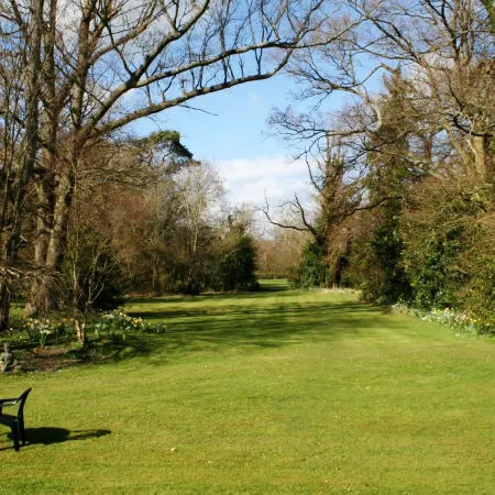 Trivelles Waterhall Country Gatwick Hotel & Airport Parking