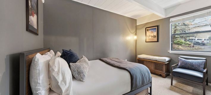 Incline Pines Retreat by Avantstay Private Hot Tub + Wraparound Deck + Views Near Dining and Shops Hotels in Washoe County
