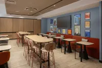 Hampton by Hilton Paris Saint Ouen - breakfast