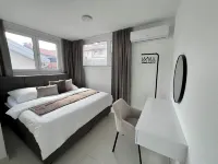 CHATEL - Boutique Suites Hotels near Saint Sofia