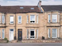 Stylish 5BR Home - Garden Pergola Hotels near Glasgow Prestwick Airport