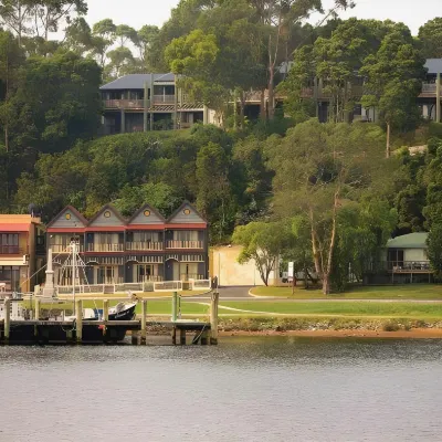 Strahan Village Hotels near Franklin-Gordon Wild Rivers National Park