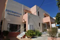 Zouboulia Apartments - สระว่ายน้ำแบบอินฟินิตี้