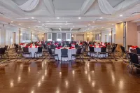Grand Hotel & Conference Centre Calgary Airport, an Ascend Collection Hotel - 3 estrellas