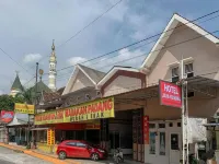 Hotel Jaya Kusuma near Candi Prambanan Mitra RedDoorz - Wifi