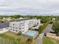 The Harbor Front Inn - Pools
