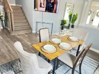 Relaxing 4-Bedroom Retreat in Bowmanville, Clarington - 3-Star