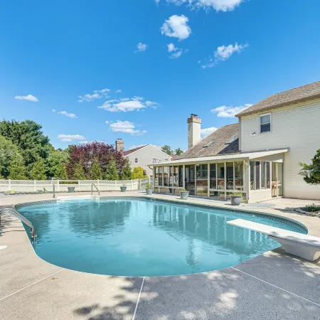 Spacious Sinking Spring Home w/ Outdoor Oasis!