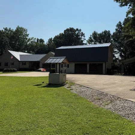 Peaceful Country Home w/Covered Bridge