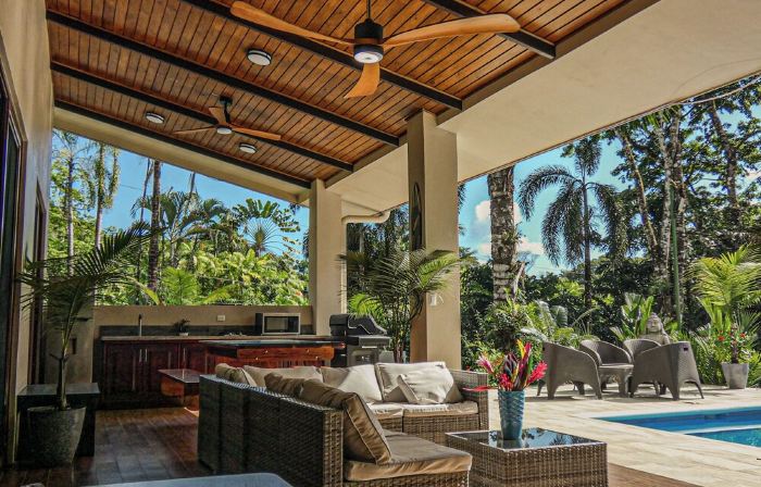 Pavones Surf Villa ~ Pool, Gym & Beach