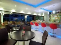 Elotis Suites - ที่มีบาร์