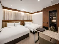 Brown Dot Hotel Sangju - Parking