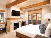The Chateaux Deer Valley Hotels near Snowflake