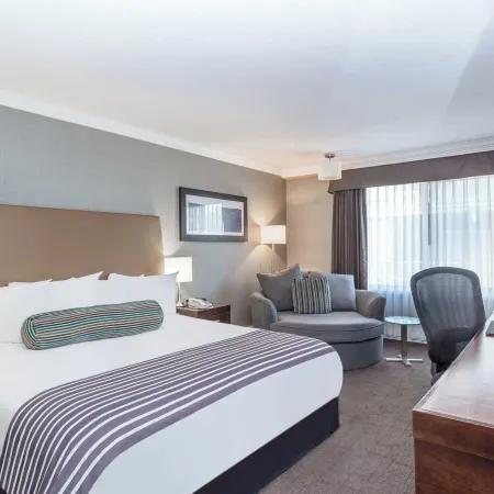Sandman Hotel Vernon