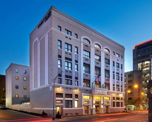 Courtyard Columbus Downtown Các khách sạn gần Khu vực đấu trường